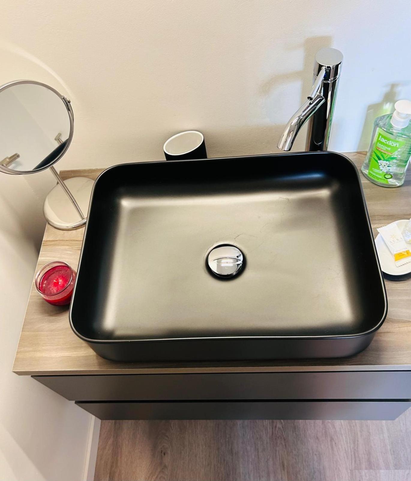 House Crocetta Apartment Милано Екстериор снимка
