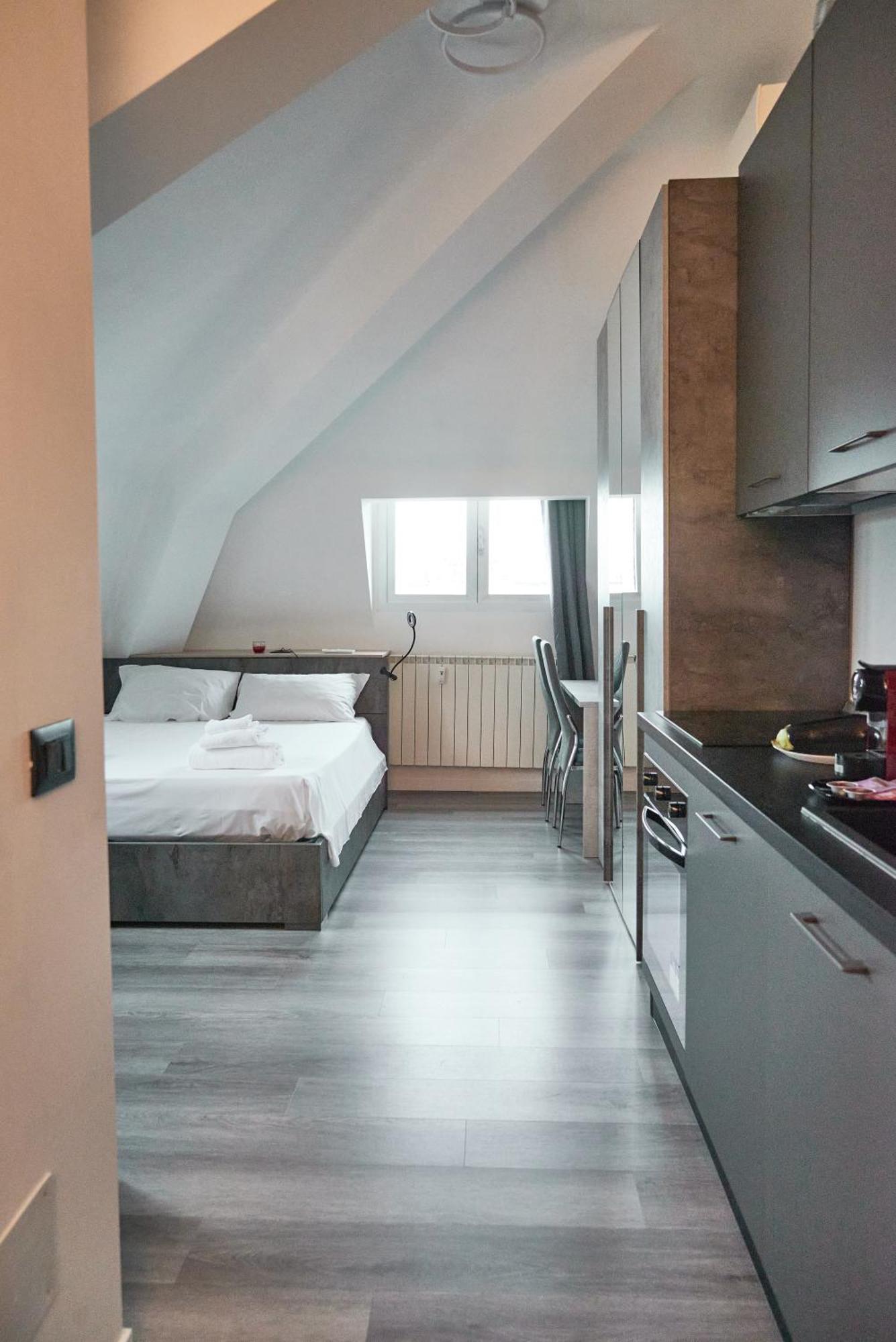 House Crocetta Apartment Милано Екстериор снимка
